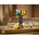 Stanley V20 18V borstelloze slagschroevendraaier Geel/zwart, Koffer, 2 accu's en oplader inbegrepen