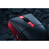 8BitDo Retro R8 Mouse - Gears of War: E-Day Zwart/rood, 50 - 26000 DPI, Bluetooth / USB-C / 2.4 GHz