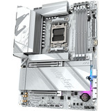GIGABYTE X870 AORUS ELITE X3D ICE socket AM5 moederbord Zilver/wit, RAID, 5 Gb-LAN, Wi-Fi 7, BT, Sound, ATX