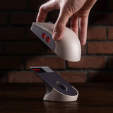 8BitDo Retro R8 Mouse - N Edition Grijs/rood, 50 - 26000 DPI, Bluetooth / USB-C / 2.4 GHz