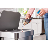 BLACK+DECKER HLVC320B11-QW 12V 2.0Ah Slim Handvac Kruimeldief handstofzuiger Zwart, Incl. Laadstation