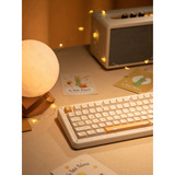 Iqunix ZX75 Sunset Ponder Wireless Mechanical Keyboard, gaming toetsenbord Lichtgeel, US lay-out, IQUNIX Little Prince, RGB leds, 75%, Hot-swappable, Double-shot PBT, 2.4GHz | Bluetooth 5.1 | USB-C