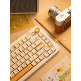 Iqunix ZX75 Sunset Ponder Wireless Mechanical Keyboard Lichtgeel, US lay-out (QWERTY), IQUNIX Silent Rose, 75%, RGB leds, Hot-swappable, Double-shot PBT, 2.4GHz | Bluetooth 5.1 | USB-C