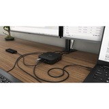 i-tec USB-C HDMI DP Docking Station with Power Delivery 65W + i-tec Universal Charger 77 W Zwart