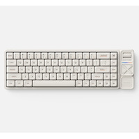 Iqunix Magi65 Pro Ochre White, gaming toetsenbord Wit, US lay-out, IQUNIX Gold Red, RGB leds, 65%, Hot-swappable, PBT, 2.4GHz | Bluetooth 5.1 | USB-C